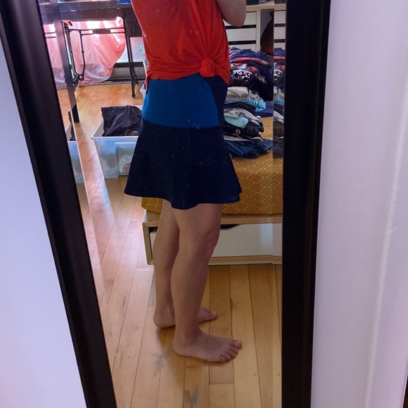 Wilfred skater flare two-tone blue mini skirt size 4 - Picture 8 of 9